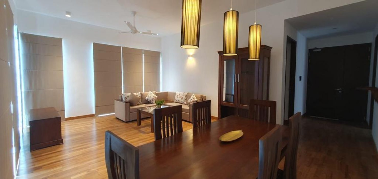 Luna Tower.  Colombo 2